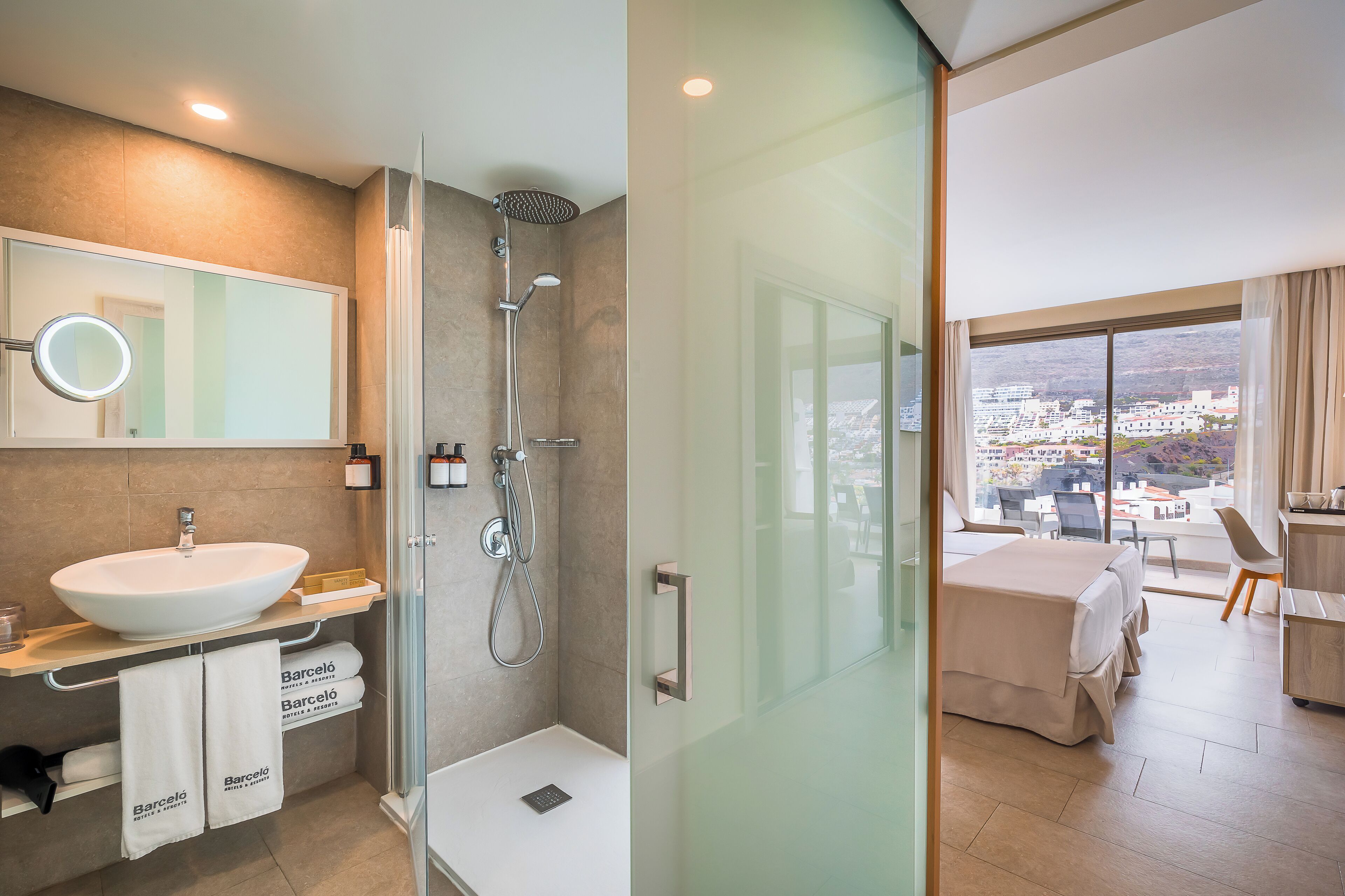 minibar, in-room safe, desk, blackout curtains