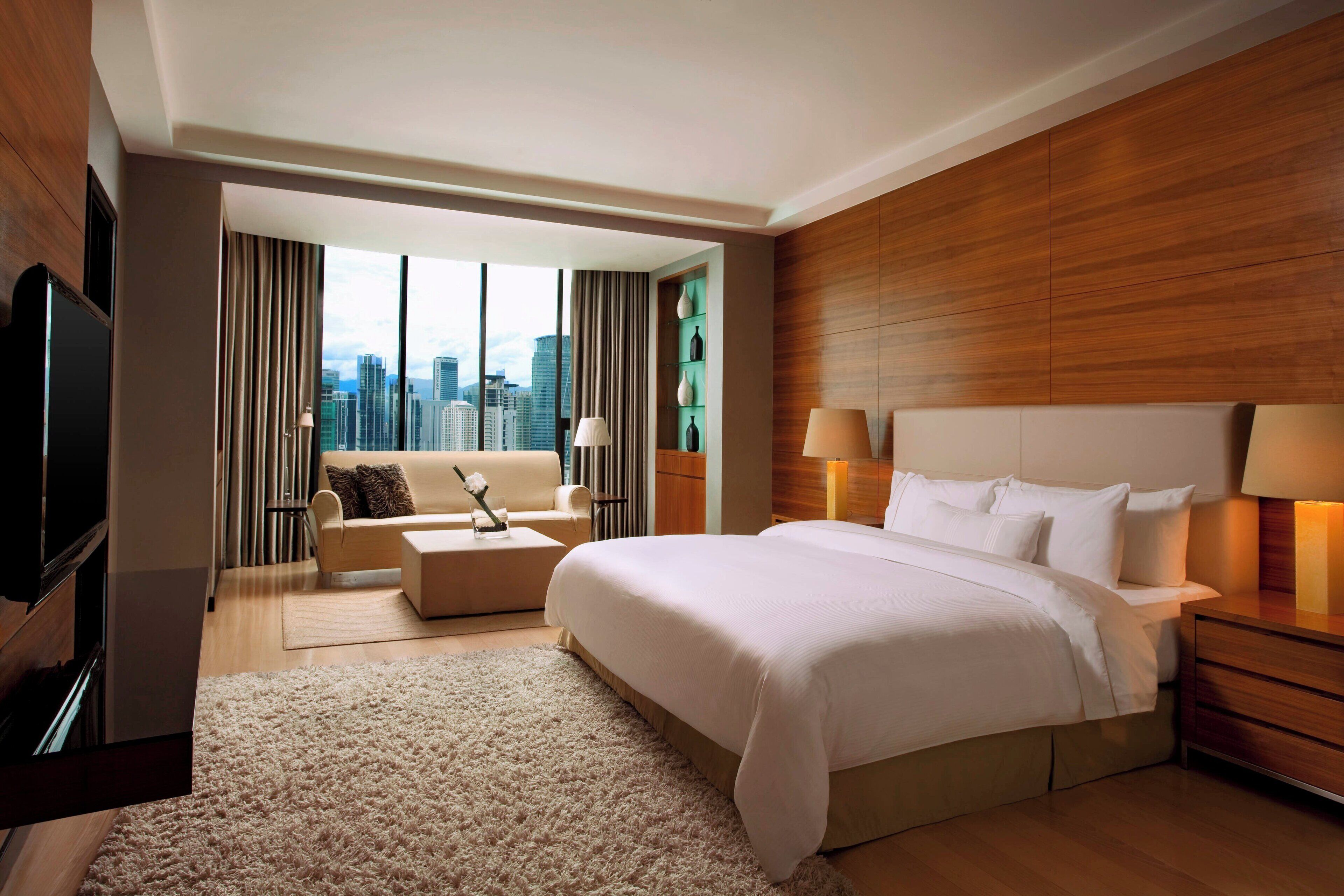 Allergitestet sengetøy, minibar, safe på rommet og skrivebord