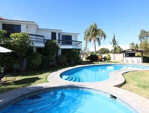 Alberca al aire libre