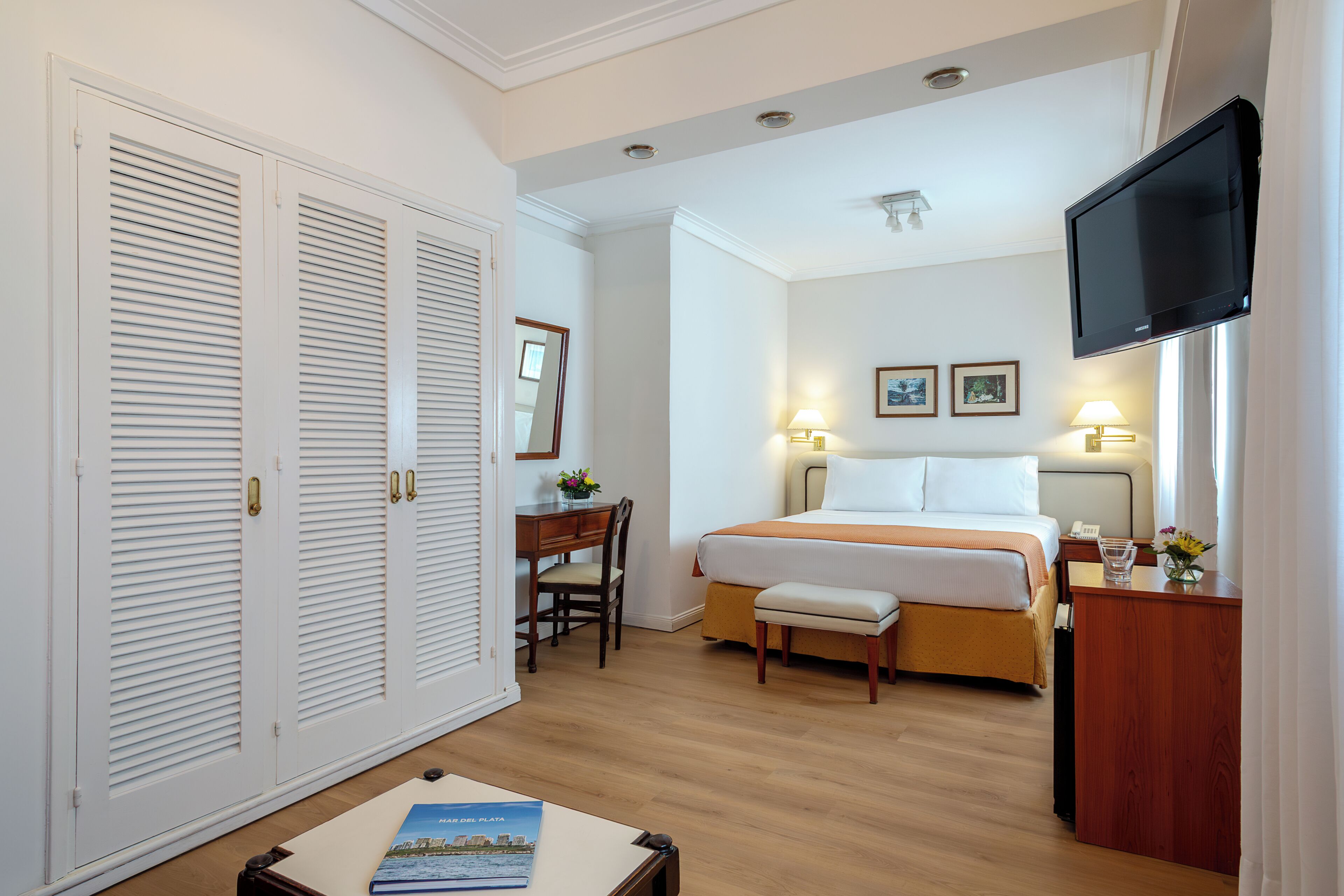 Foto - Hotel Iruña