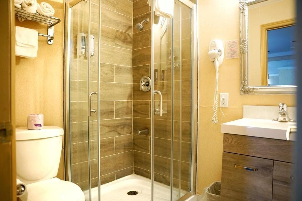 Photo - Glengate Hotel & Suites
