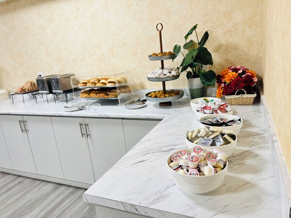 Desayuno continental incluido todos los días