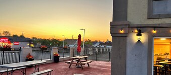 Glengate Hotel & Suites