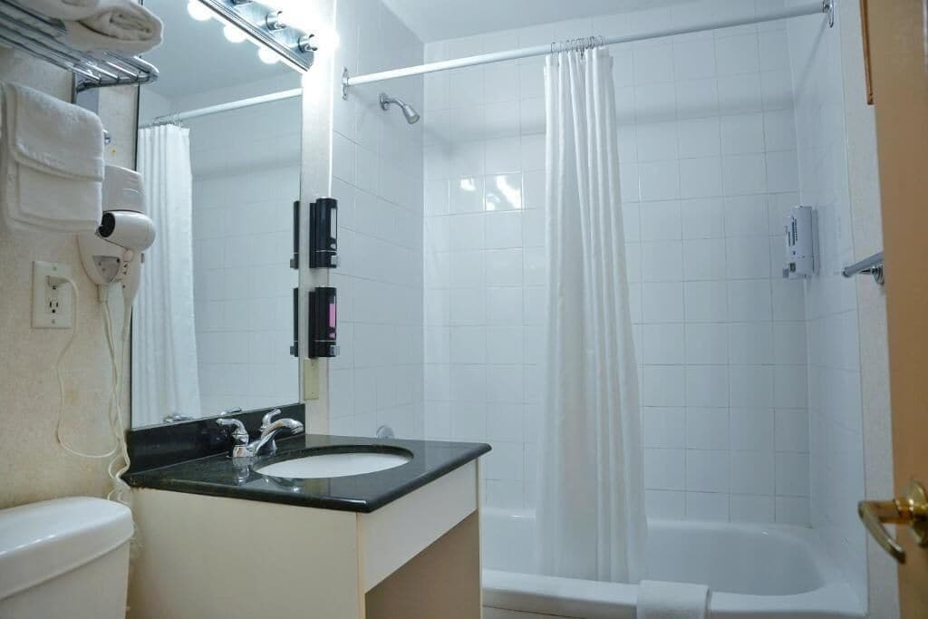 Photo - Glengate Hotel & Suites