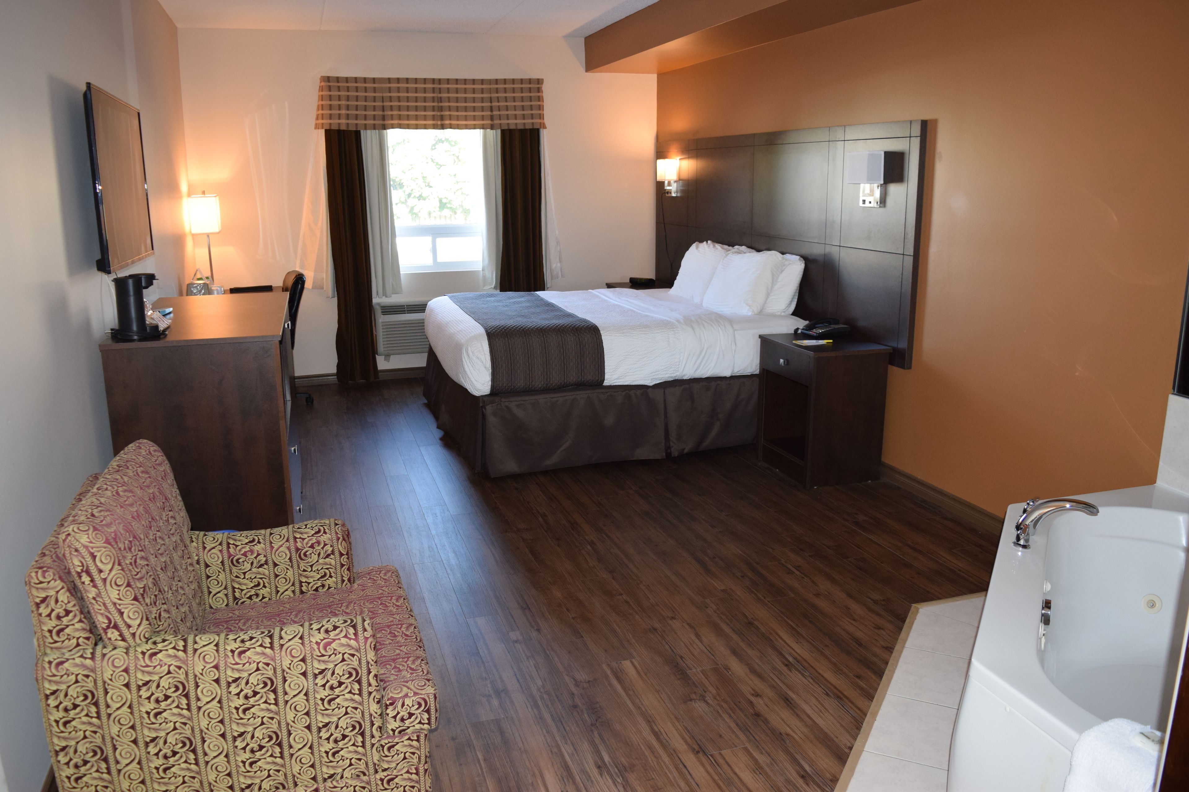 Suite, 1 King Bed | View from room