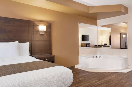 Days Inn by Wyndham Leamington