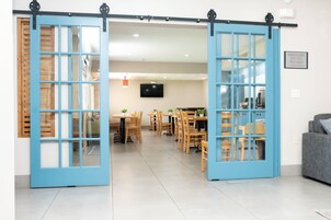 Free daily self-serve breakfast