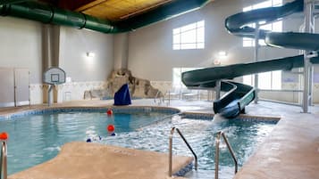 Een binnenzwembad