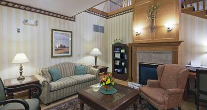 Country Inn & Suites by Radisson, Prairie du Chien, WI