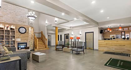 Country Inn & Suites by Radisson, Hinesville, GA