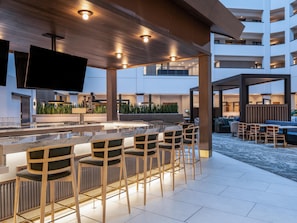 Bar (on property) - Embassy Suites by Hilton at Hot Springs Convention Center (Hot Springs)