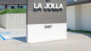 Señal de 'Sands of La Jolla' con el número 5417.