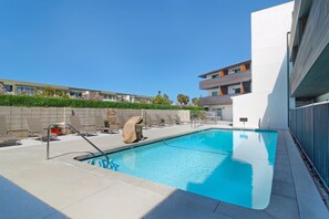 BBQ/picnic area - The Sands of La Jolla (La Jolla)