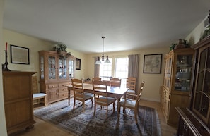 Family Apartment | In-room dining