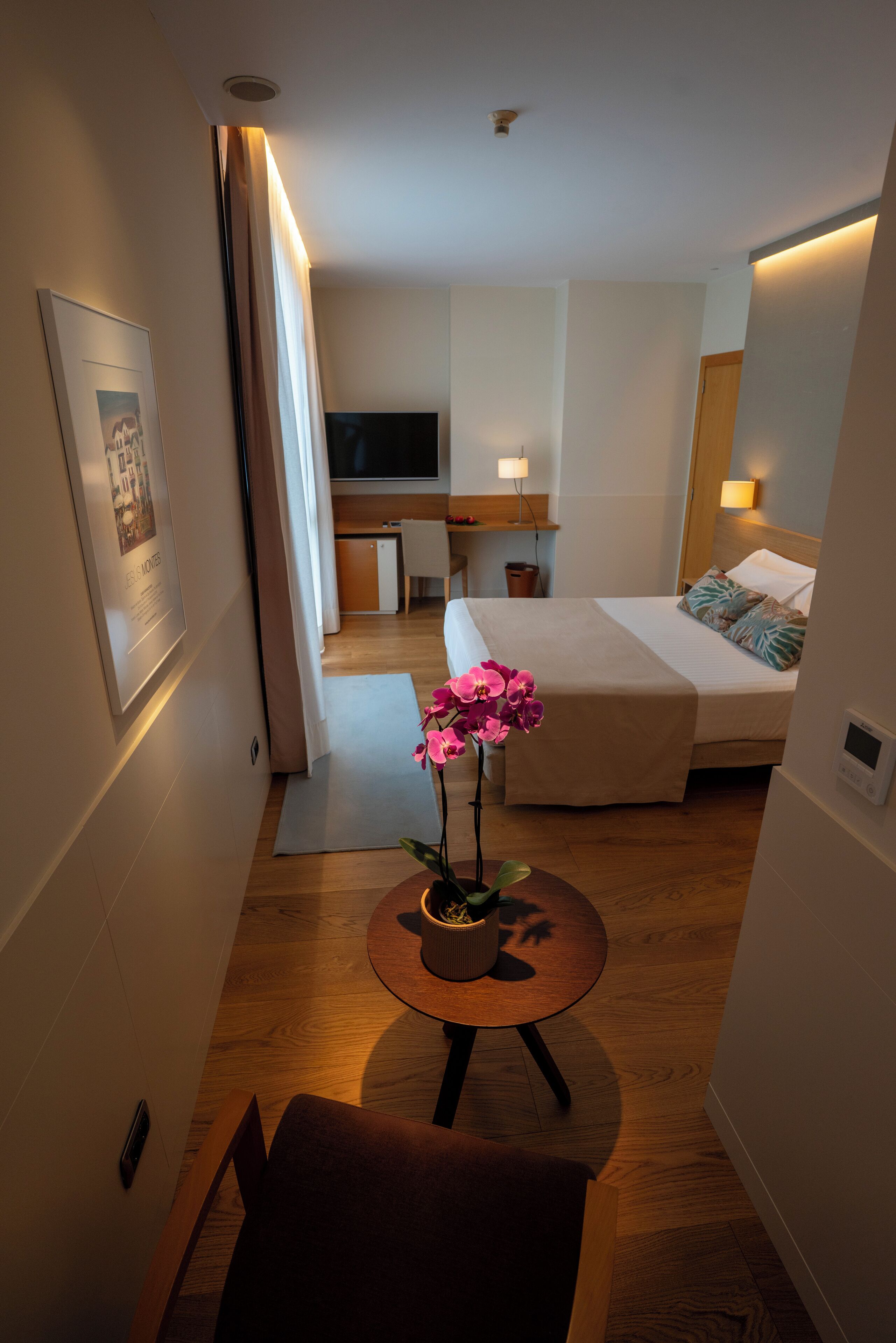 double room | premium bedding, minibar, in-room safe, desk