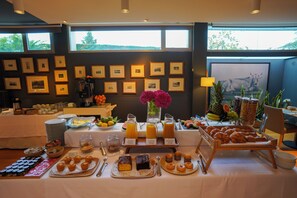 Daily buffet breakfast (EUR 22 per person)