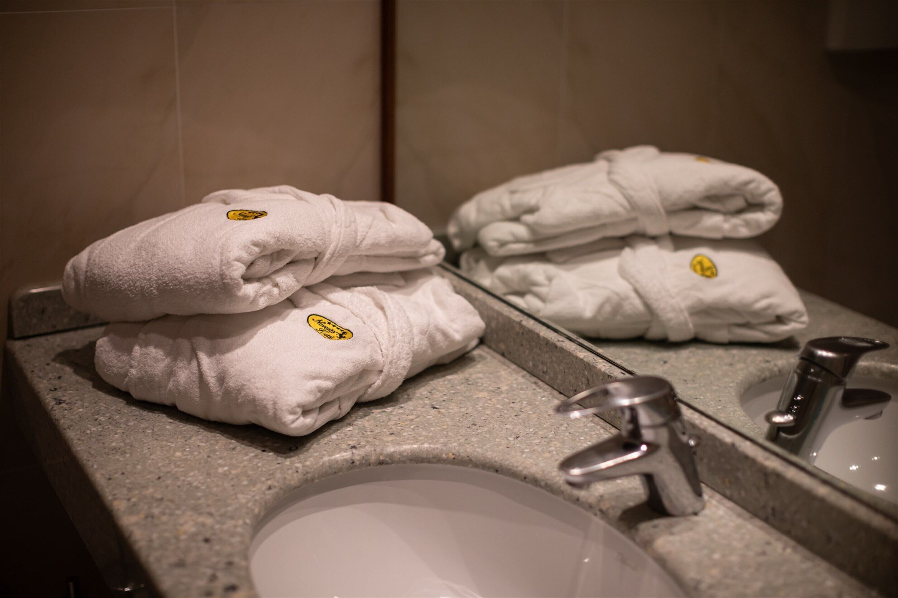 deluxe room | bathroom | free toiletries, hair dryer, towels