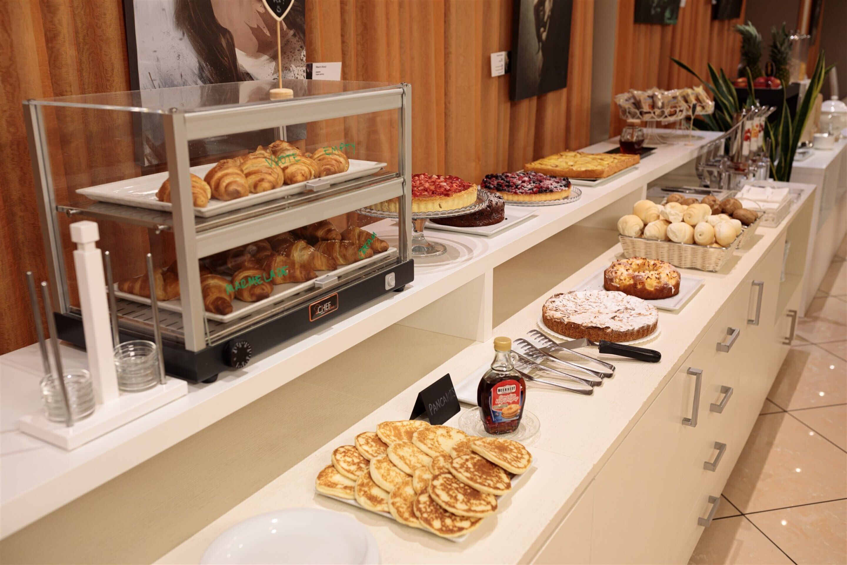 daily continental breakfast (eur 15 per person)