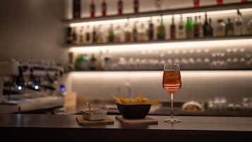 Bar (in der Unterkunft)