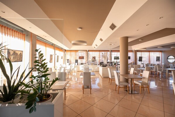 Esmorzar diari continental (15 EUR per persona) 