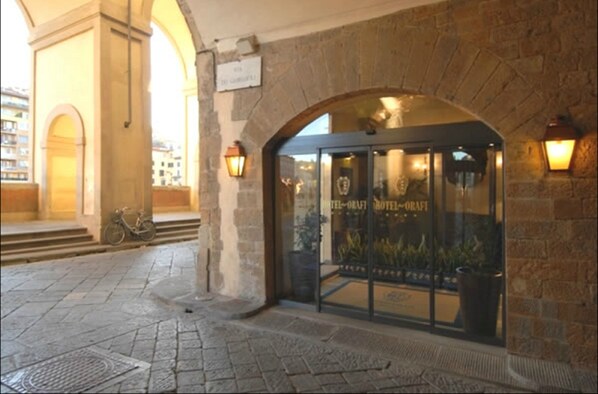 Entrada al alojamiento