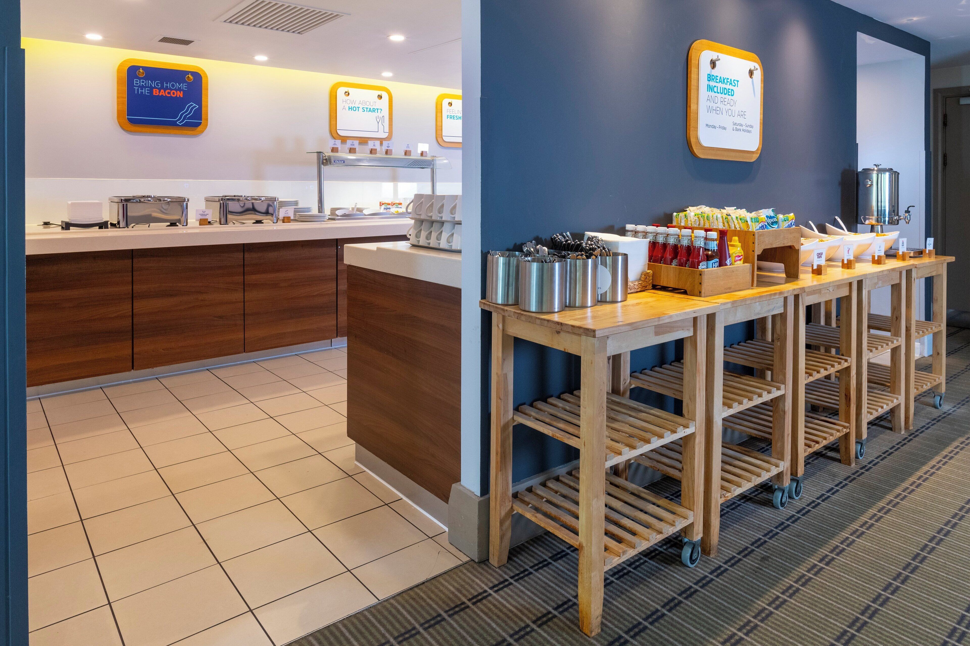 Photo - Holiday Inn Express Northampton - South by IHG