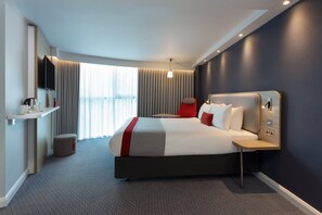 Literie hypoallergénique, coffres-forts dans les chambres, bureau