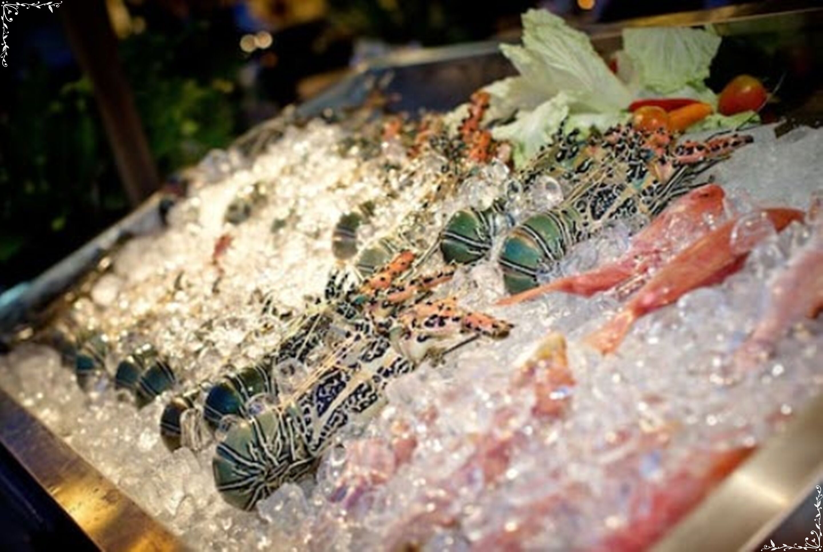 breakfast, lunch, dinner served; international cuisine