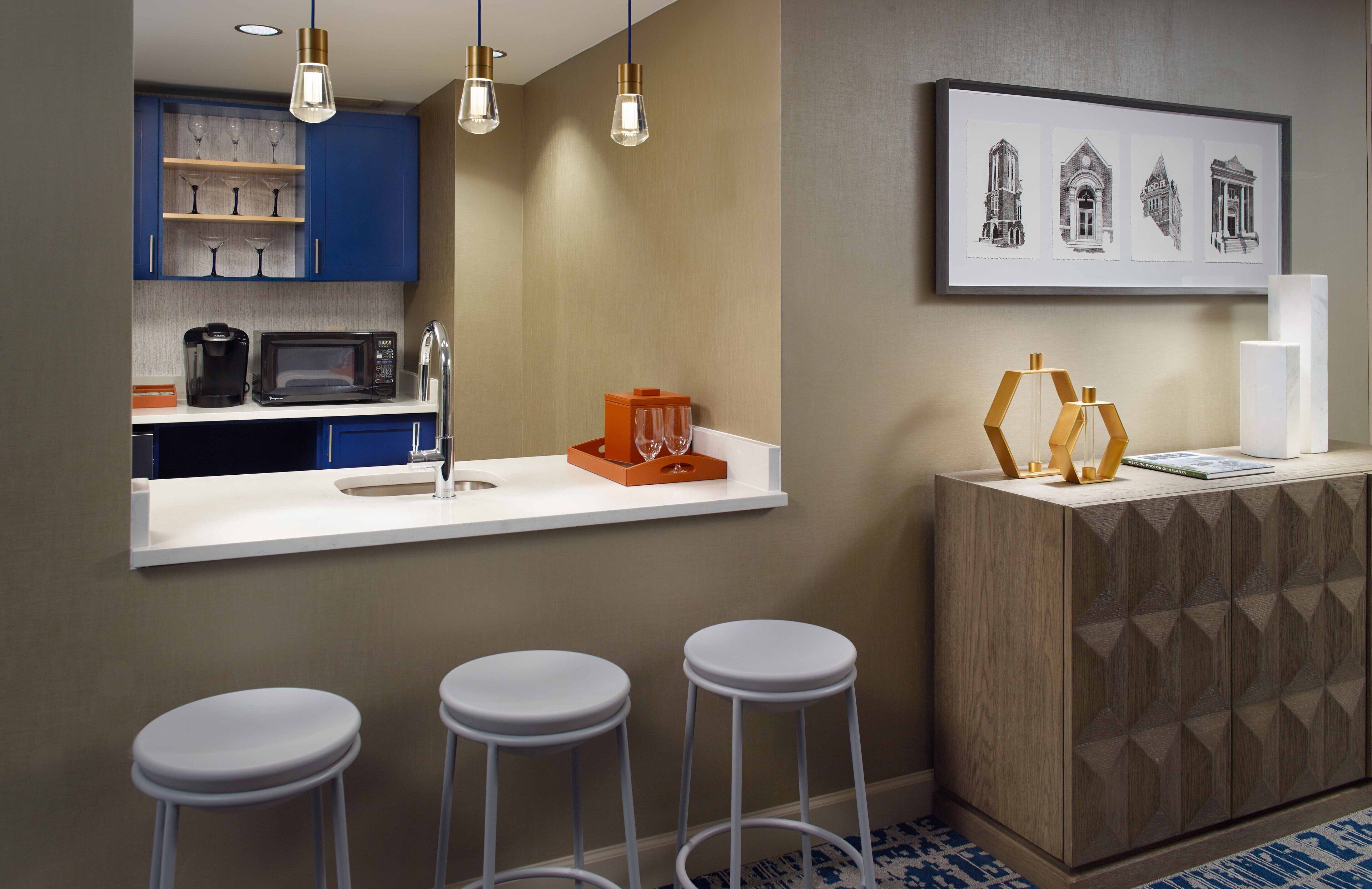 1 bedroom, premium bedding, in-room safe, desk