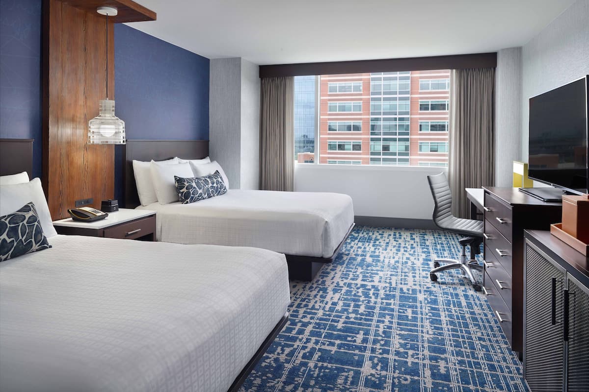 1 bedroom, premium bedding, in-room safe, desk