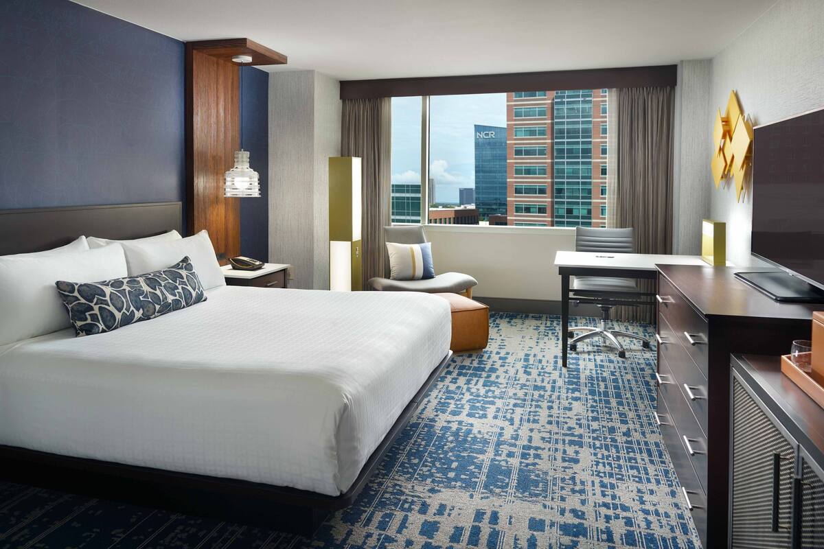 1 bedroom, premium bedding, in-room safe, desk