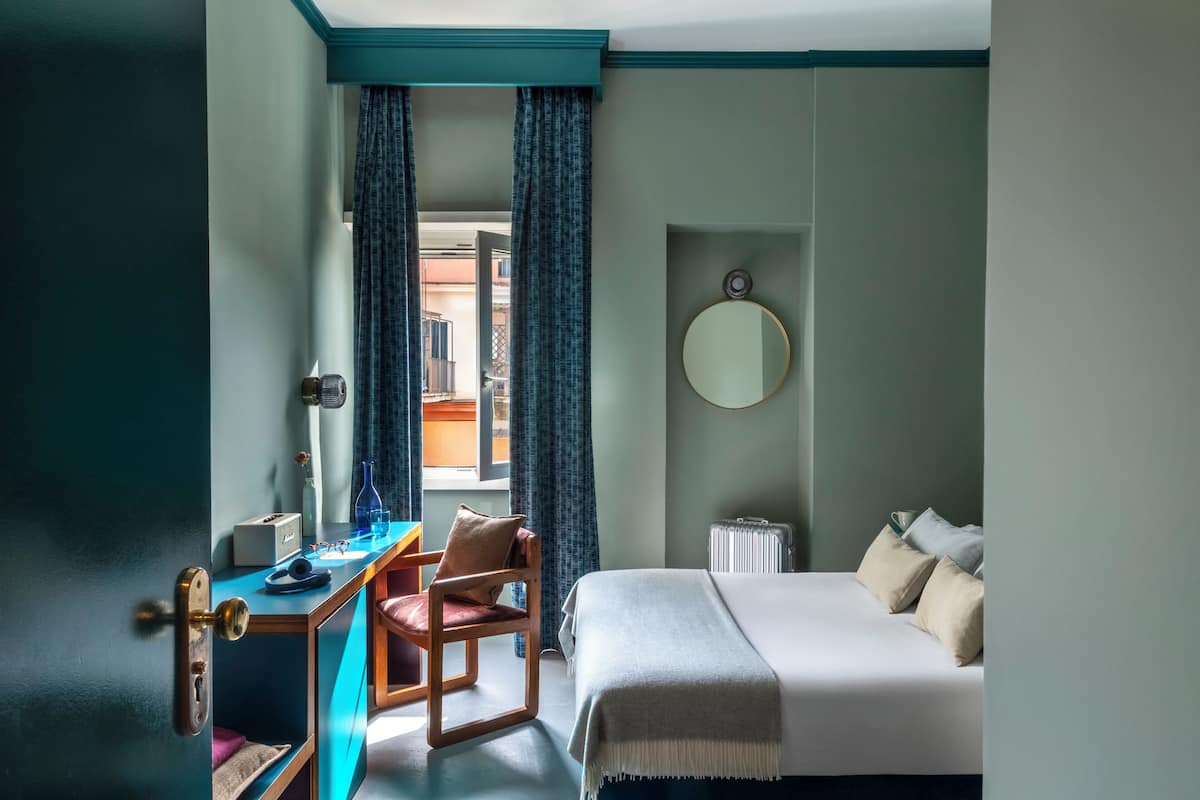 Camera matrimoniale small