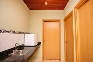 Premium bedding, down comforters, in-room safe, desk - Hotel Faranda Guayacanes, a member of Radisson Individuals (Chitre)
