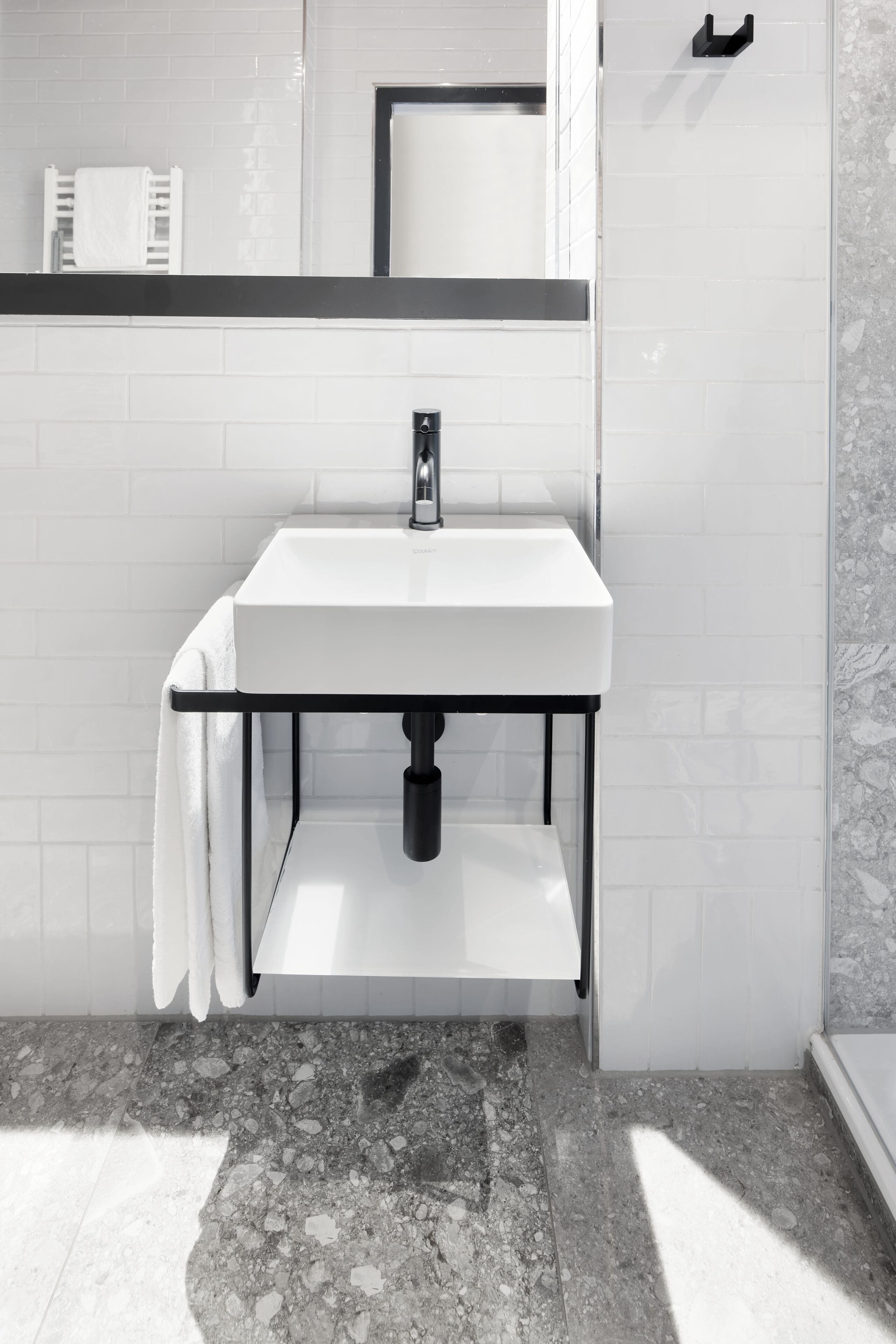 comfort double room | bathroom | shower, free toiletries, hair dryer, towels