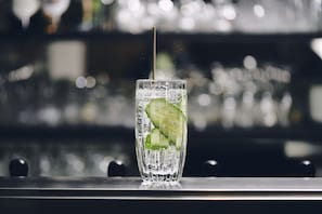 Petit déjeuner, déjeuner et dîner servis sur place