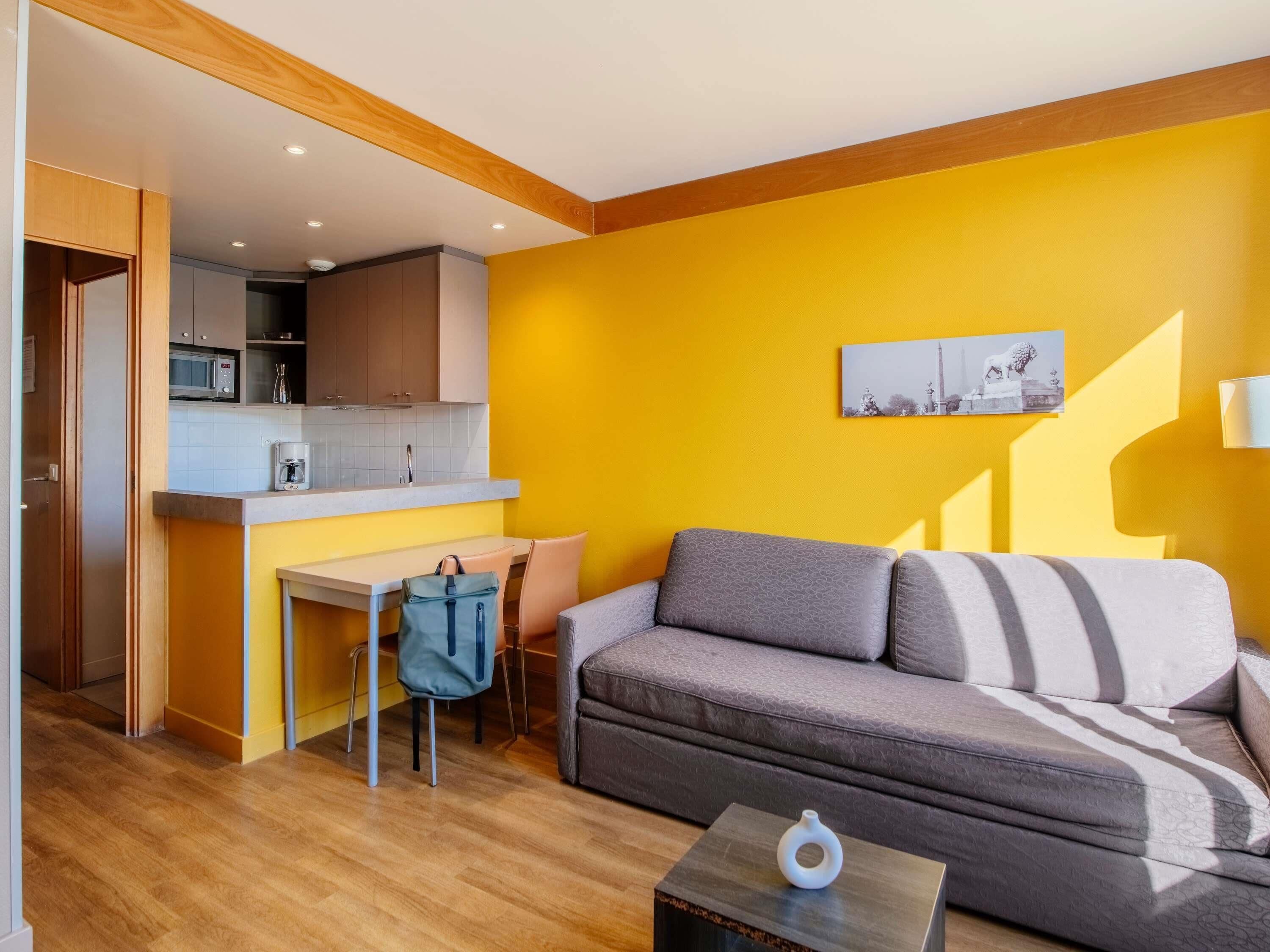 Apartment, 1 Bedroom | In-room safe, desk, iron/ironing board, free cribs/infant beds