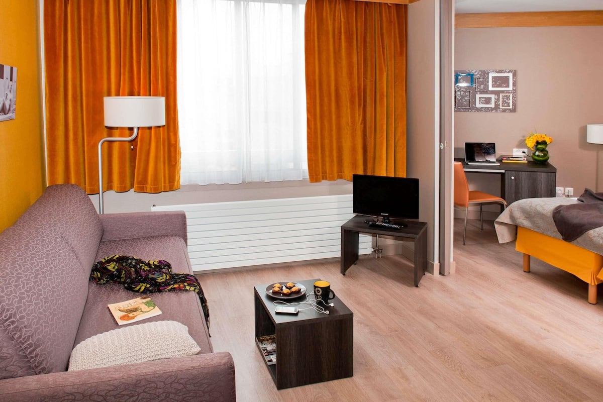 Apartment, 1 Schlafzimmer | Zimmersafe, Schreibtisch, Bügeleisen/Bügelbrett, kostenlose Babybetten
