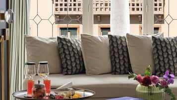 Suite, 2 Schlafzimmer (Rio Moise) | Wohnbereich