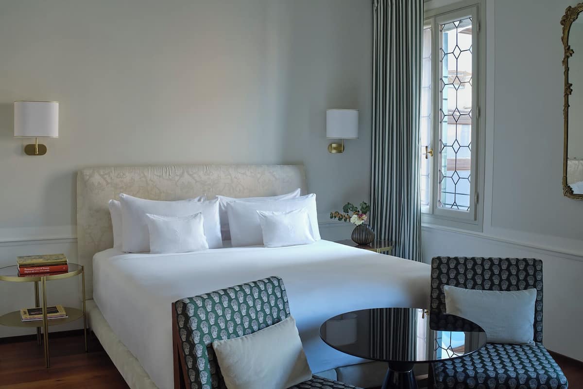 Deluxe Room (Corte Moise) | Premium bedding, down duvets, memory-foam beds, free minibar items