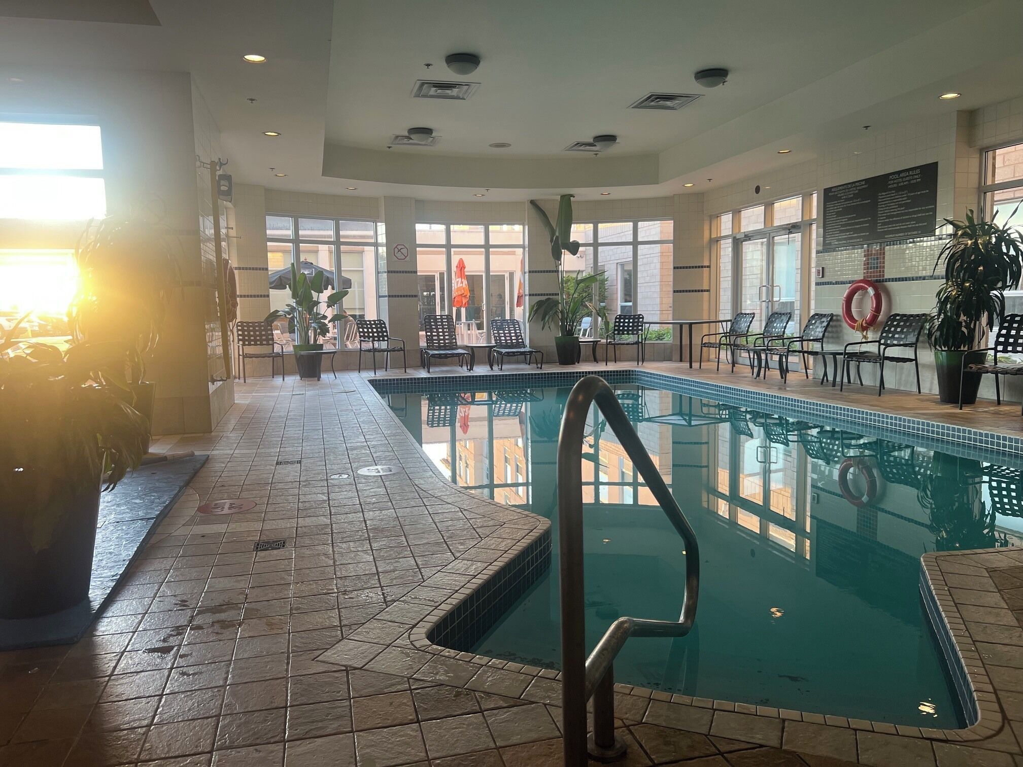 Photo - Hilton Garden Inn Montreal Airport