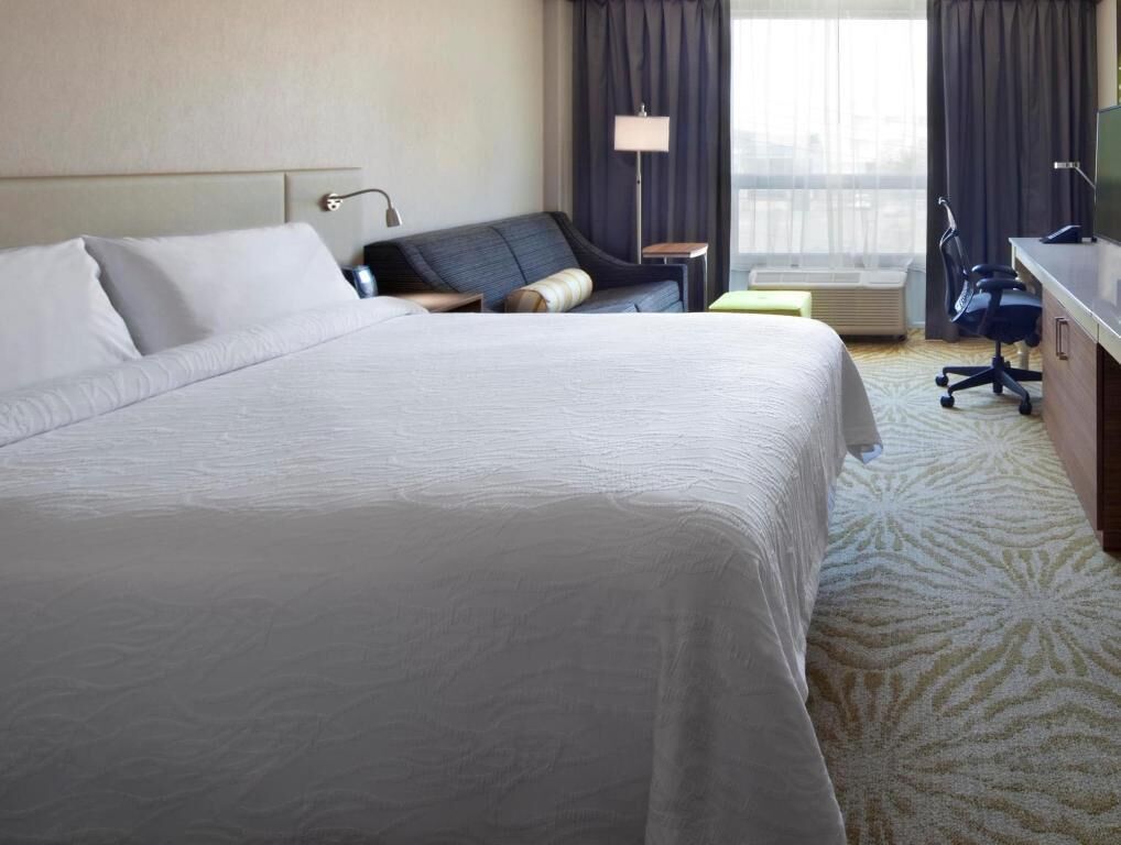 1 bedroom, in-room safe, desk, blackout curtains