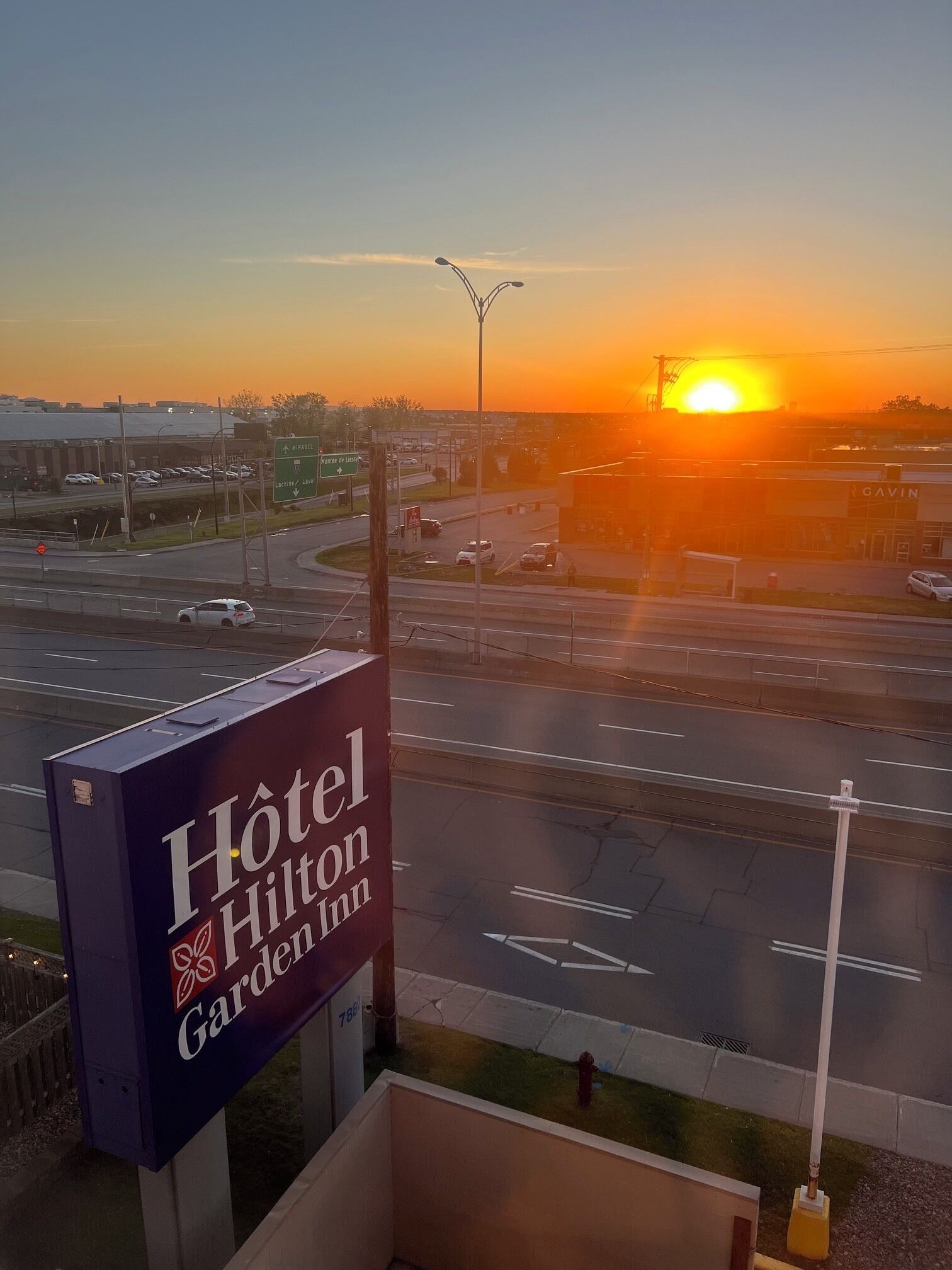Photo - Hilton Garden Inn Montreal Airport