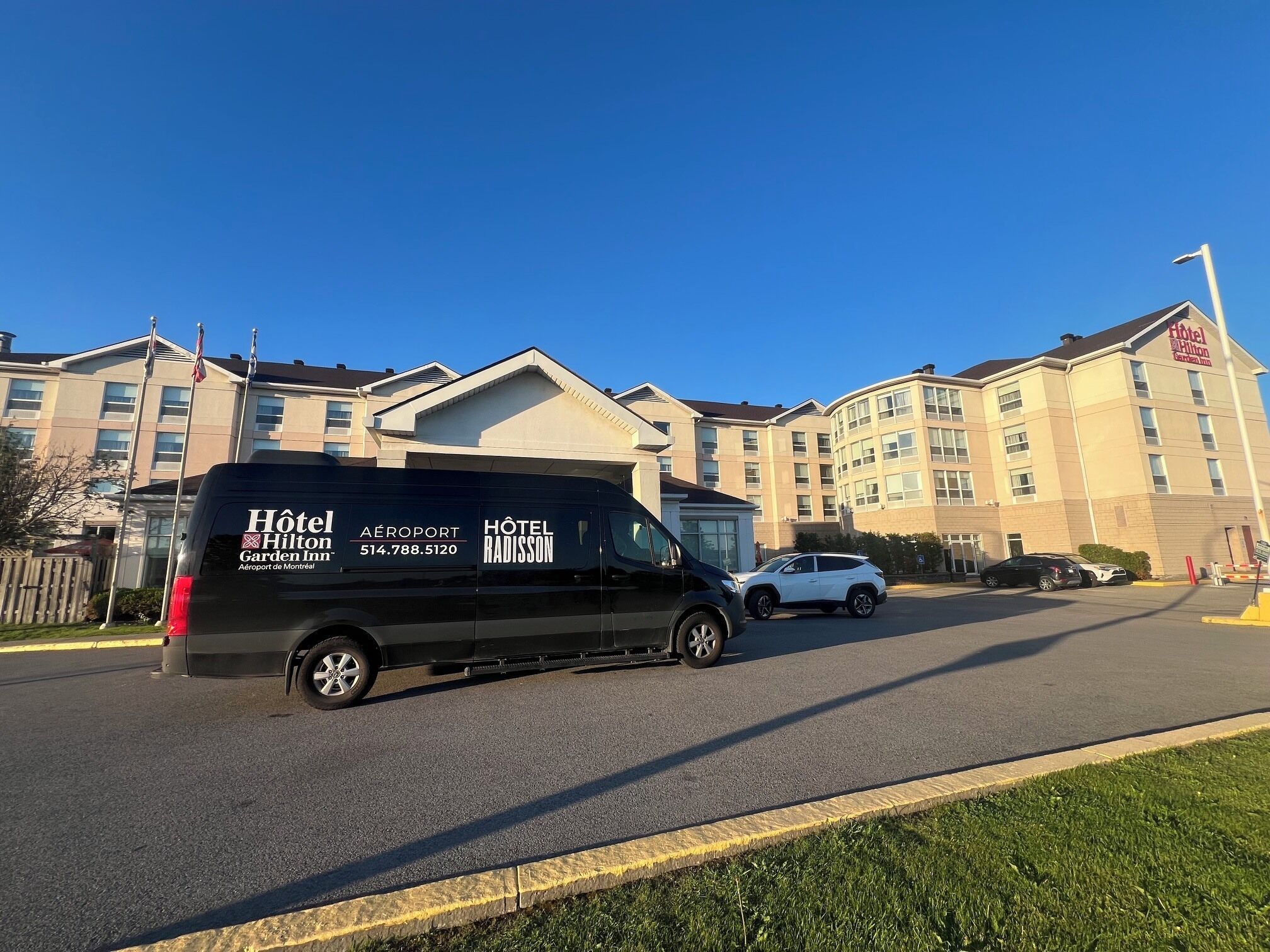 Photo - Hilton Garden Inn Montreal Airport