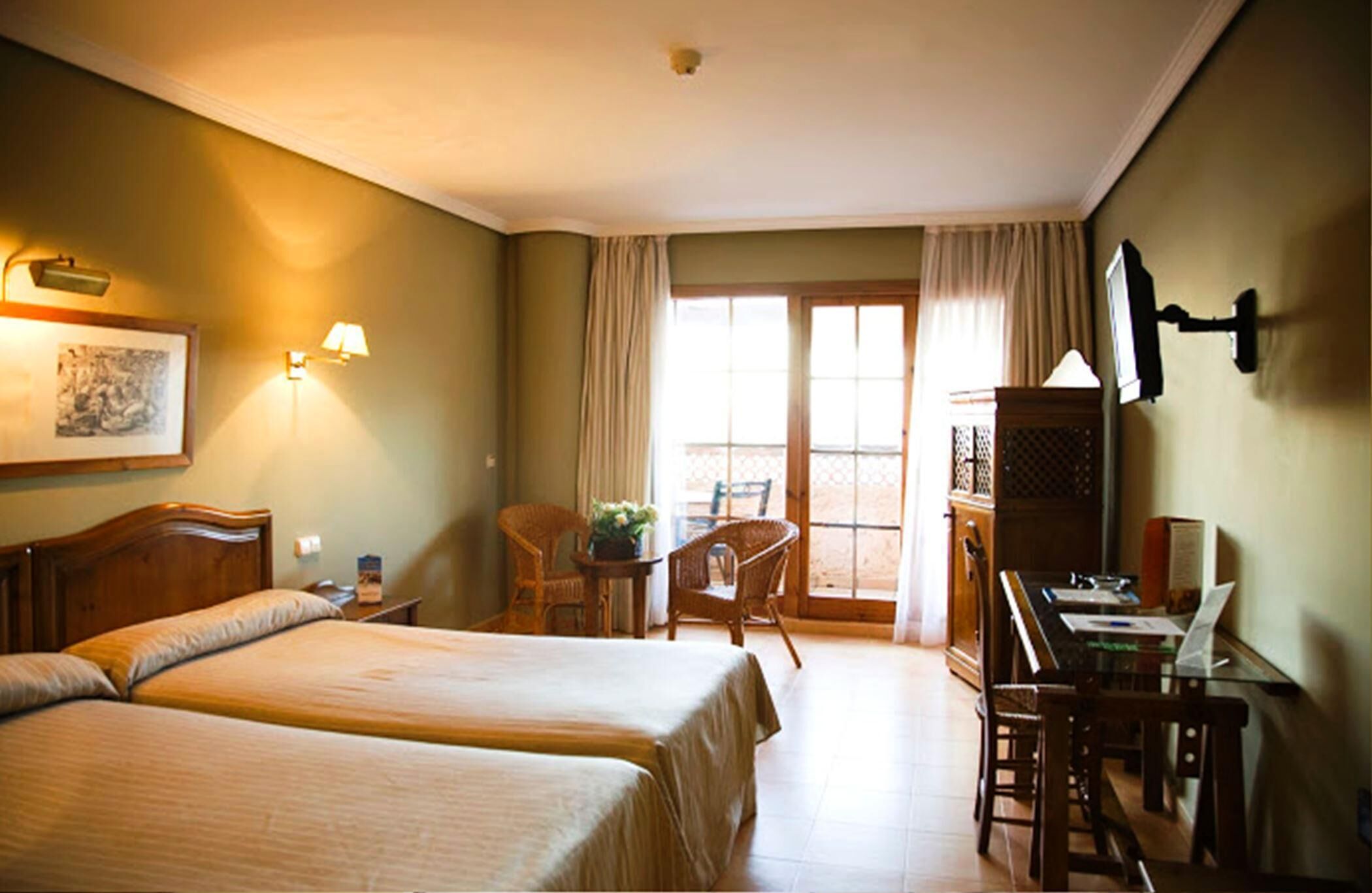 Biancheria da letto di alta qualità, minibar, una cassaforte in camera