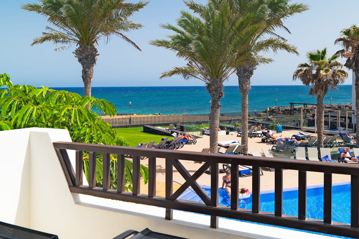 Beach/ocean view