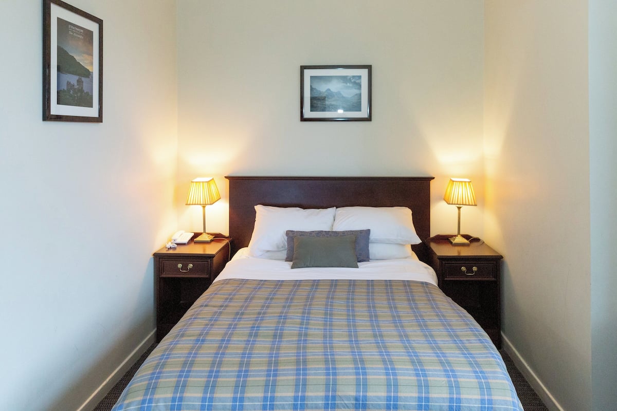 In-room safe, desk, iron/ironing board, free WiFi