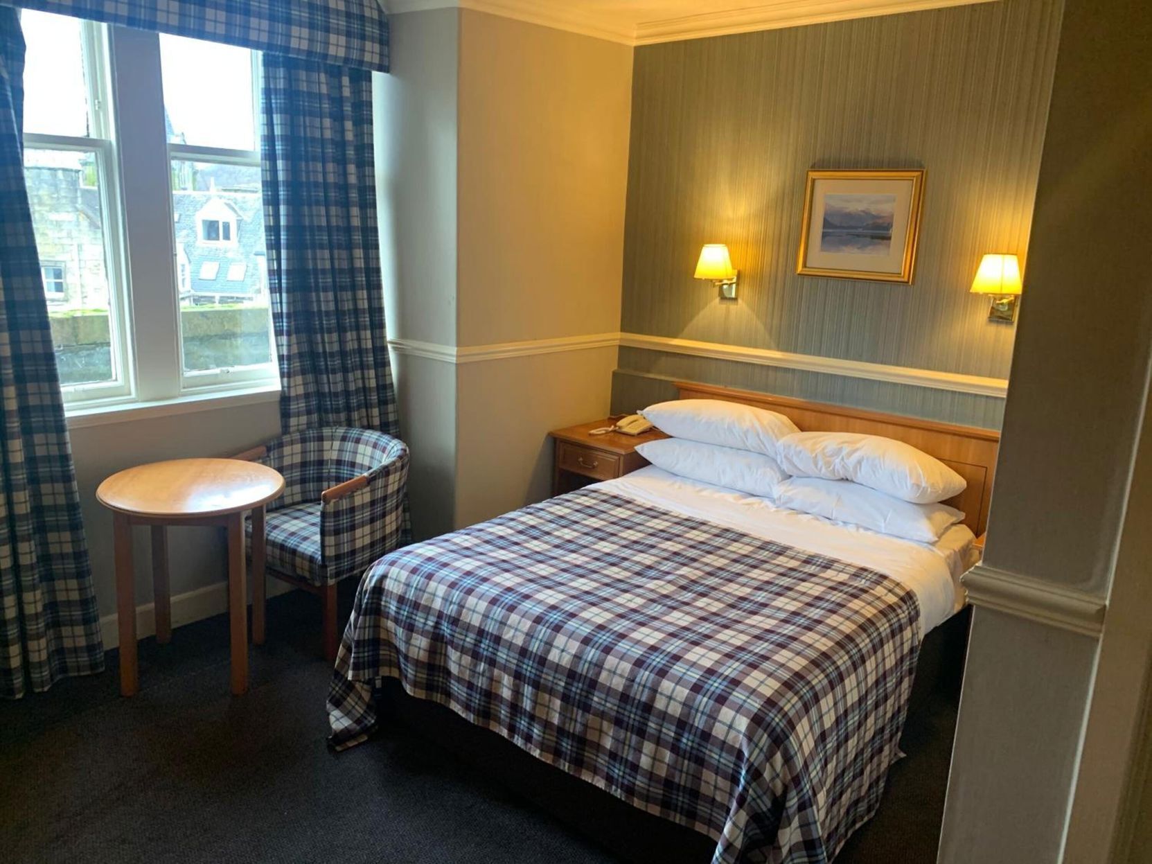 In-room safe, desk, iron/ironing board, free WiFi