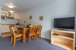 Familienapartment, 2 Schlafzimmer, Nichtraucher, Küche (Family Unit) | Hochwertige Bettwaren, Bügeleisen/Bügelbrett, kostenloses WLAN