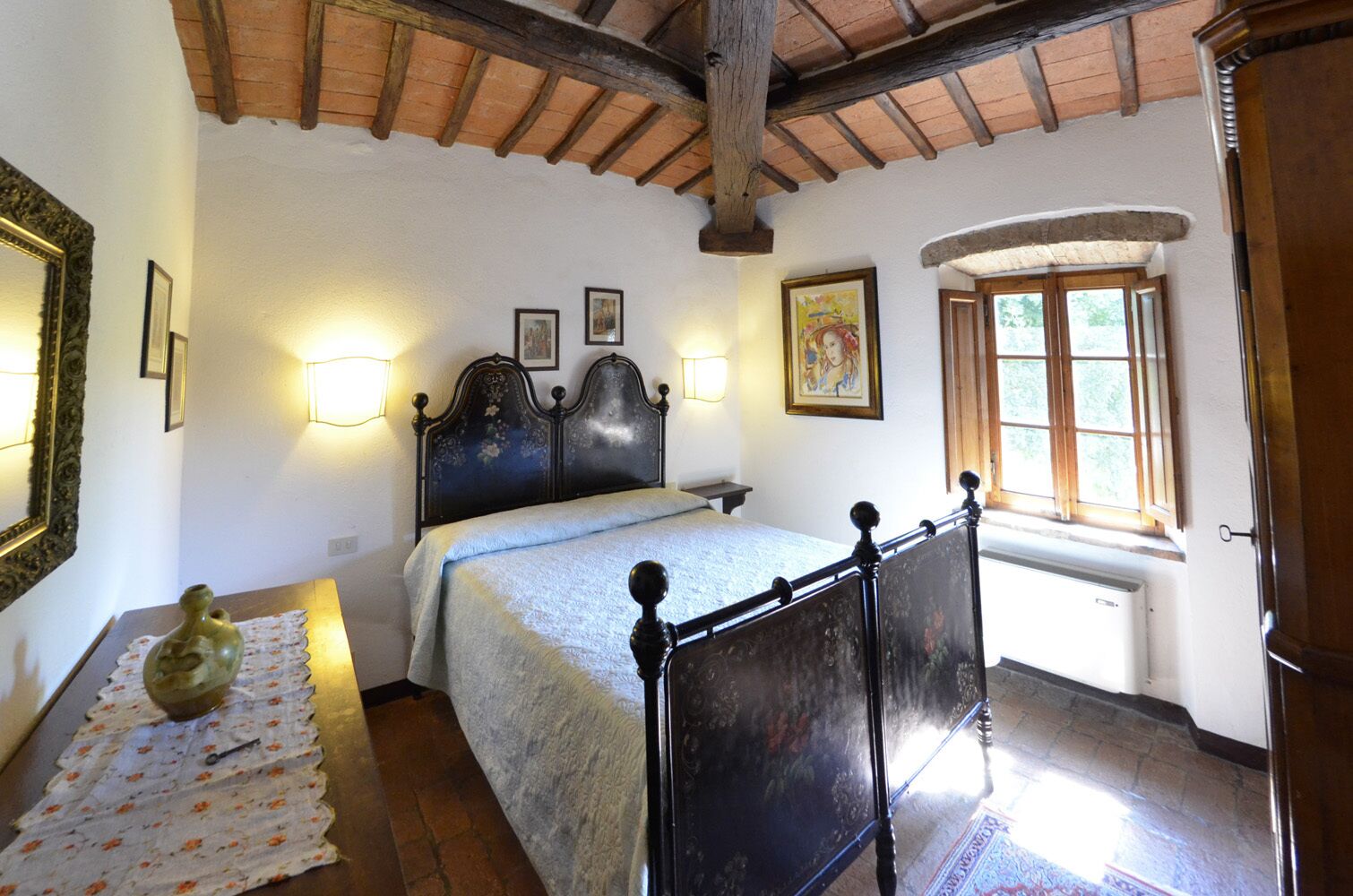 2 bedrooms, premium bedding, individually furnished, desk