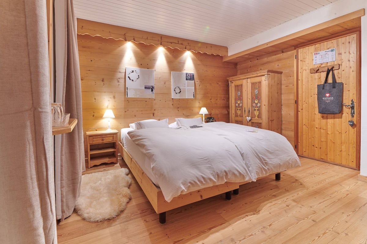 panorama double room | 1 bedroom, minibar, in-room safe, desk